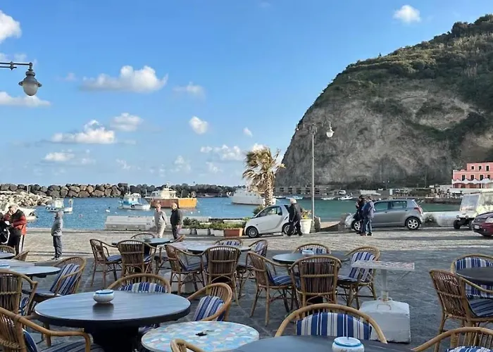 Apartamento L'antico Granaio - Poseidone Ísquia
